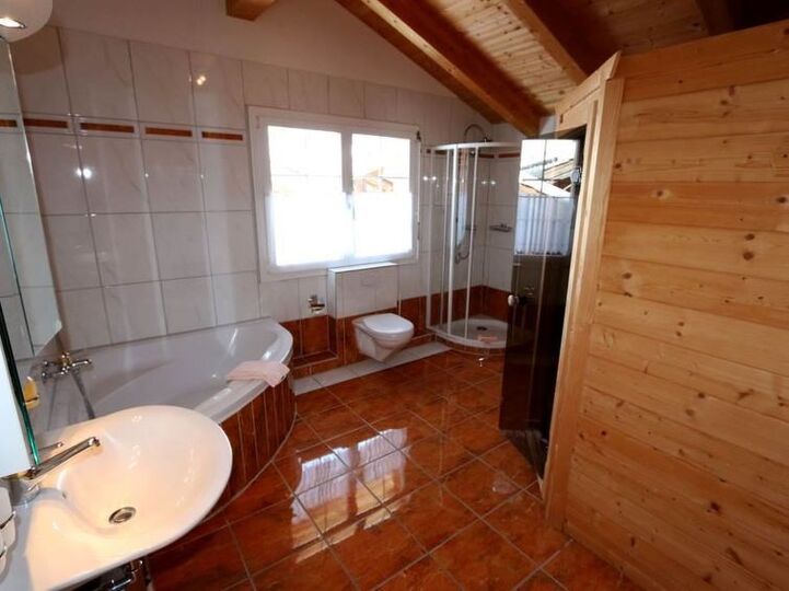 Luxuriöse 4-Schlafzimmer-Villa in Saas-Fee, 1273