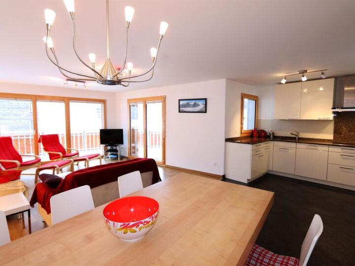 Großzügiges Ferienhaus mit 3 Schlafzimmern in Saas-Fee, 1274, Saas-Fee, Switzerland