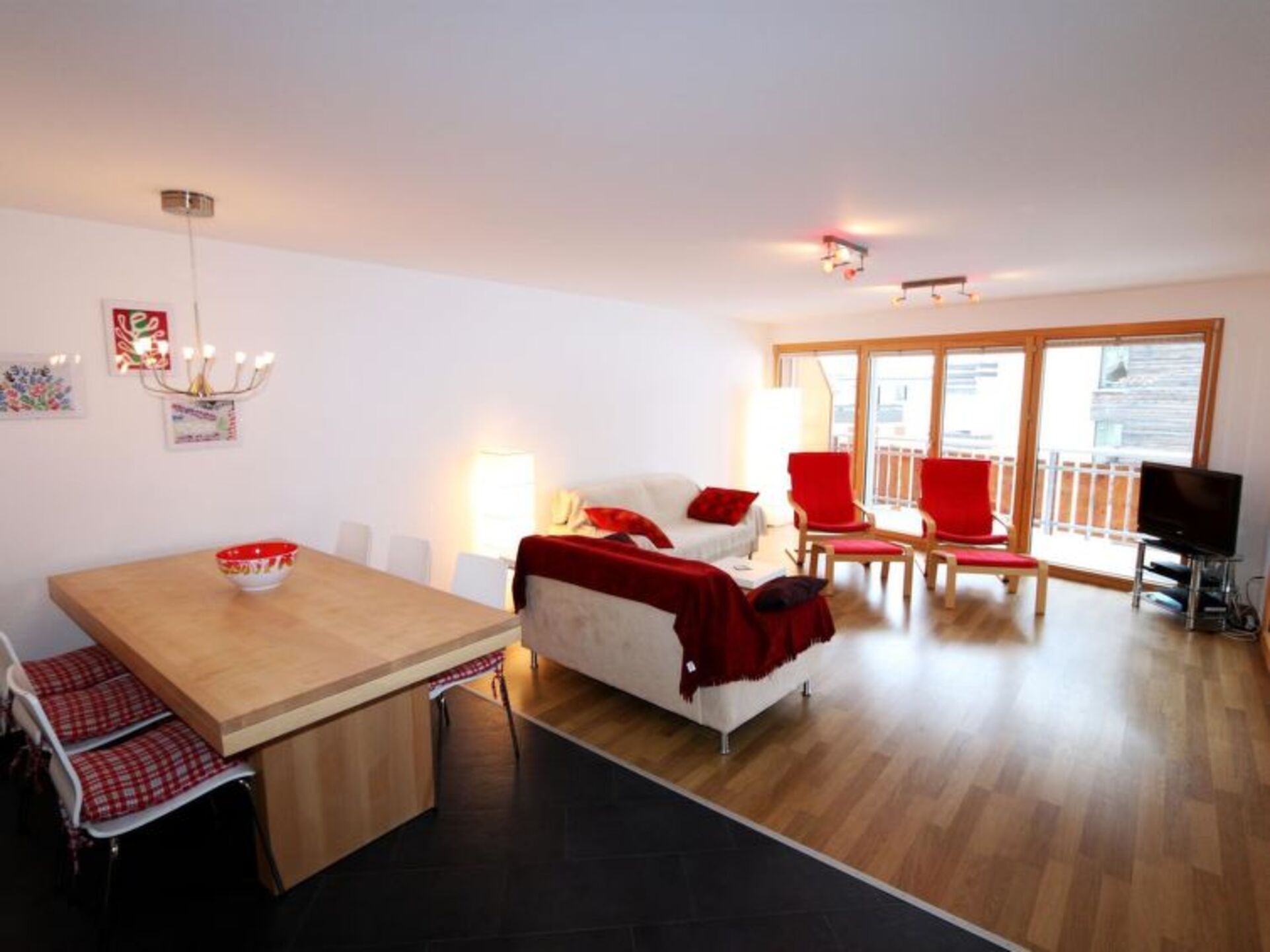 Großzügiges Ferienhaus mit 3 Schlafzimmern in Saas-Fee, 1274
