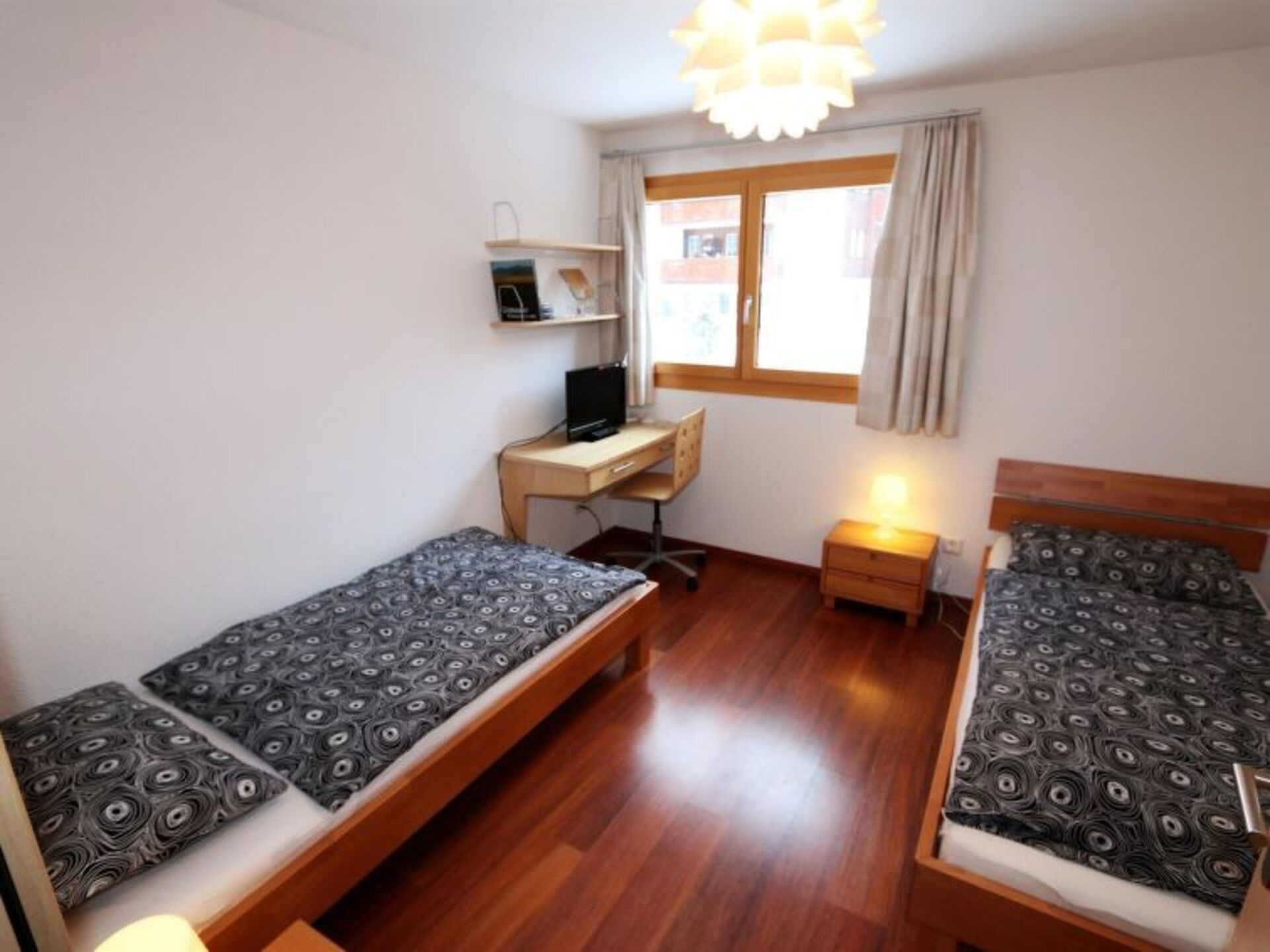 Großzügiges Ferienhaus mit 3 Schlafzimmern in Saas-Fee, 1274