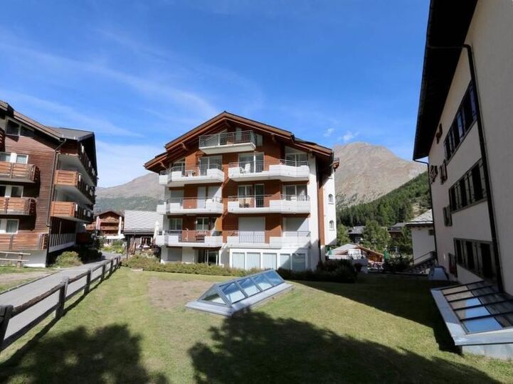 Atemberaubende Villa mit 4 Schlafzimmern in Saas-Fee City, 1275, Saas-Fee, Switzerland