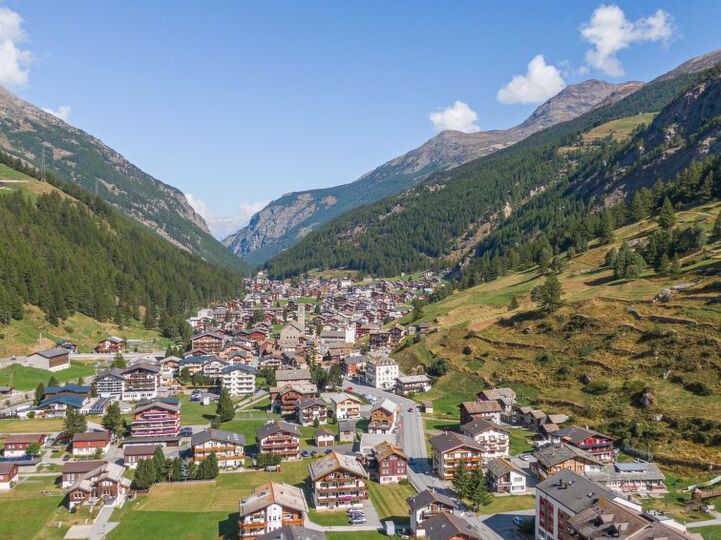 Ruhige Oase mit 3 Schlafzimmern in Saas-Grund, 1414