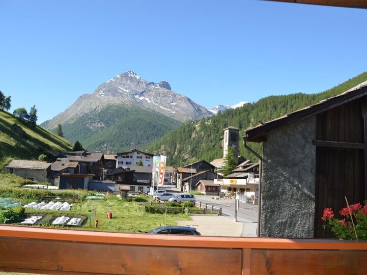 Moderne 2BR Villa in Saas-Grund, 1257