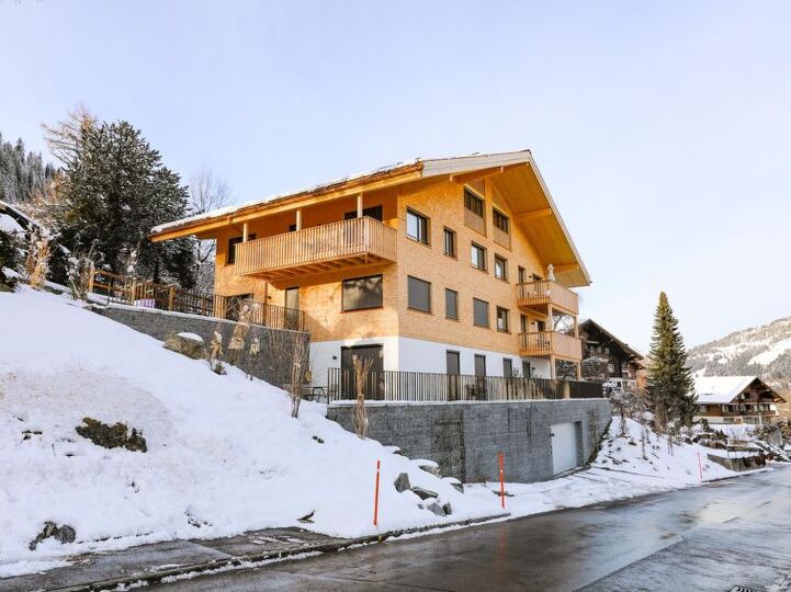 Elegantes Einfamilienhaus in Zweisimmen, 1177