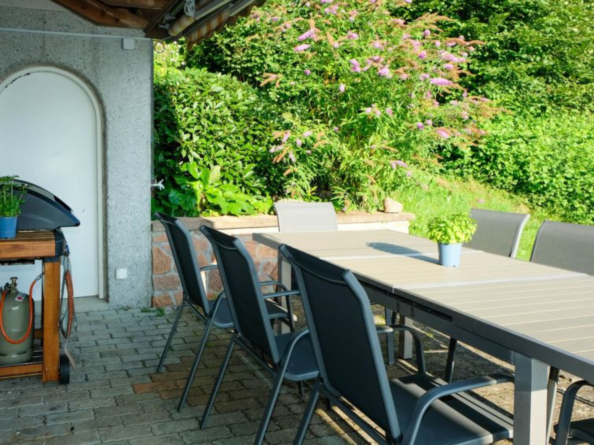 Spiez Traumhaus: Villa mit 5 Schlafzimmern und Pool, 1199