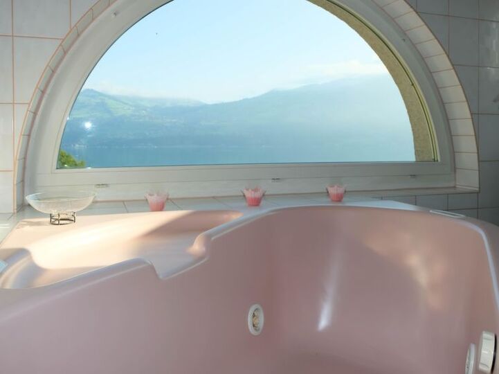 Spiez Traumhaus: Villa mit 5 Schlafzimmern und Pool, 1199