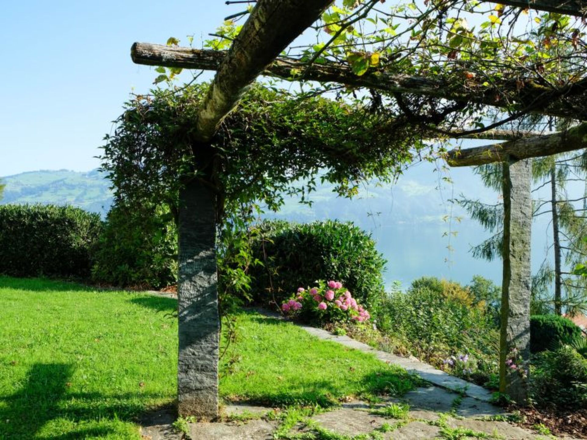 Spiez Traumhaus: Villa mit 5 Schlafzimmern und Pool, 1199