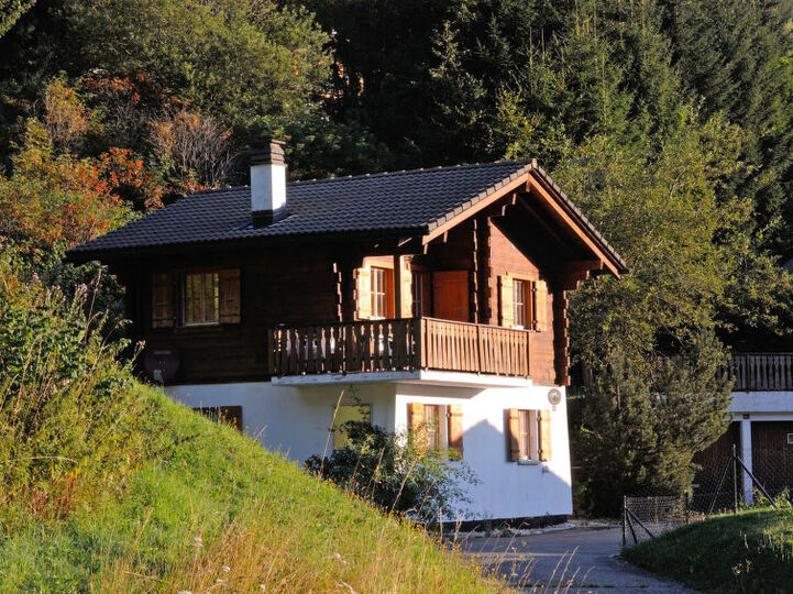 Atemberaubendes Chalet mit 4 Schlafzimmern in Gruyères, 1002, Gruyères, Switzerland