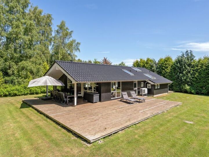 Magische Familienerinnerungen, Væggerløse 1085, Væggerløse, Denmark