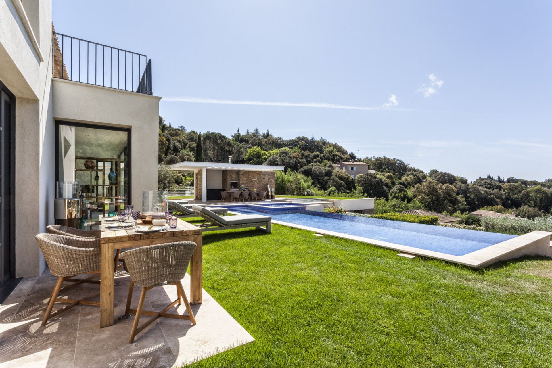 Glückseligkeit am Meer: Villa Colibri's Luxe Escape