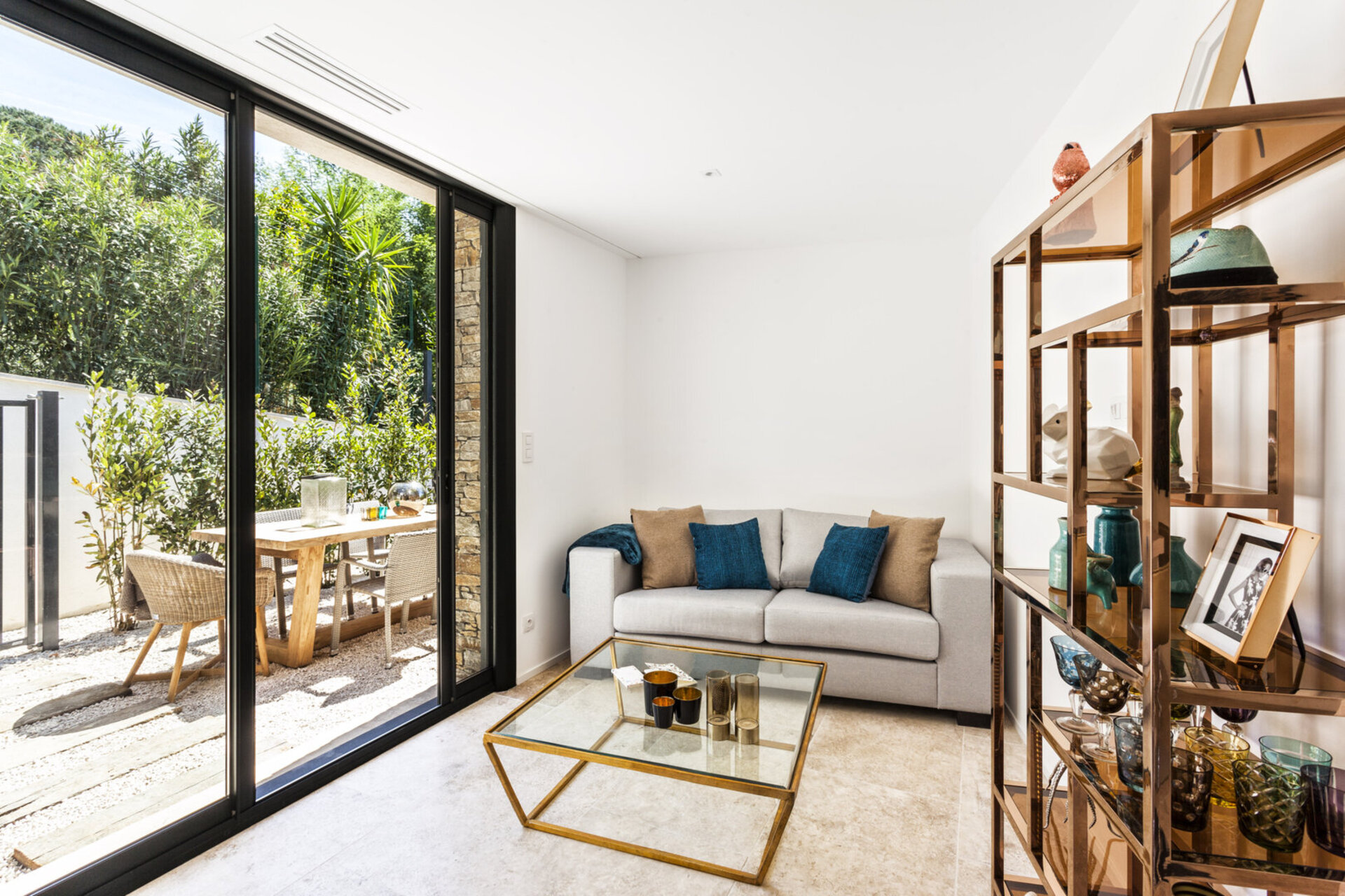 Glückseligkeit am Meer: Villa Colibri's Luxe Escape