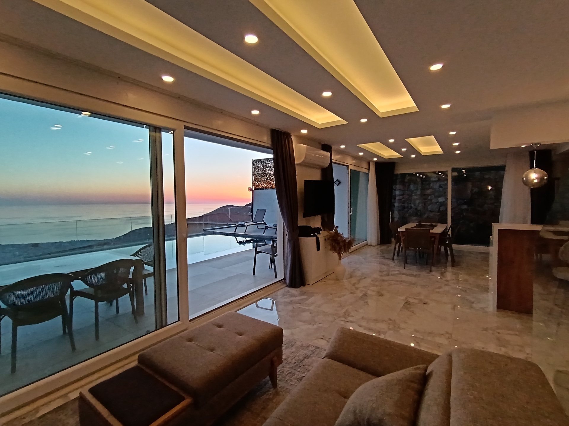 5 Star Villa Royale – Majestic Alanya Escape
