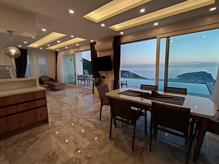 5 Star Villa Royale – Majestic Alanya Escape