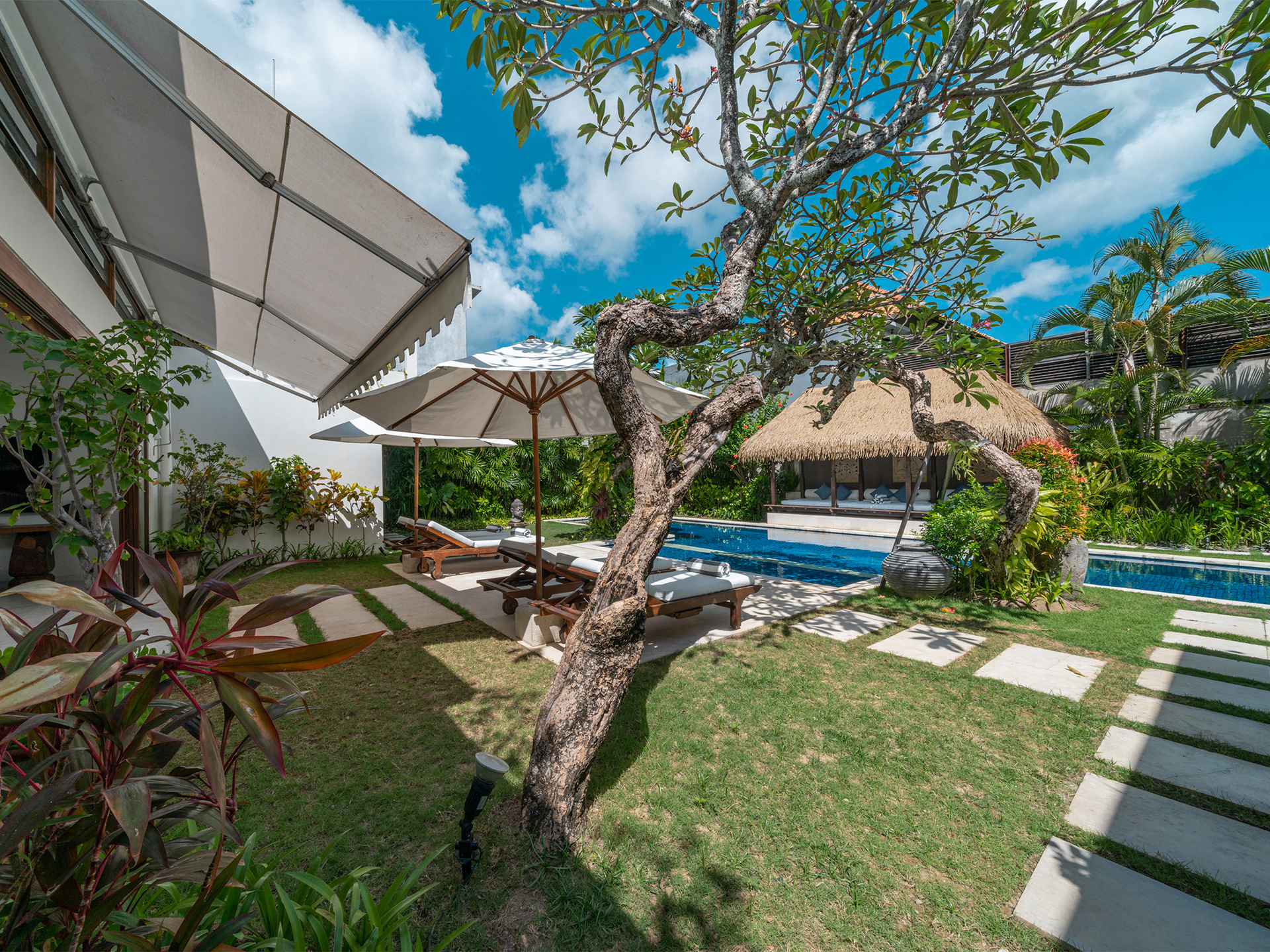 Luxusoase in Seminyak – Ihr Traumurlaub auf Bali erwartet Sie, 2256