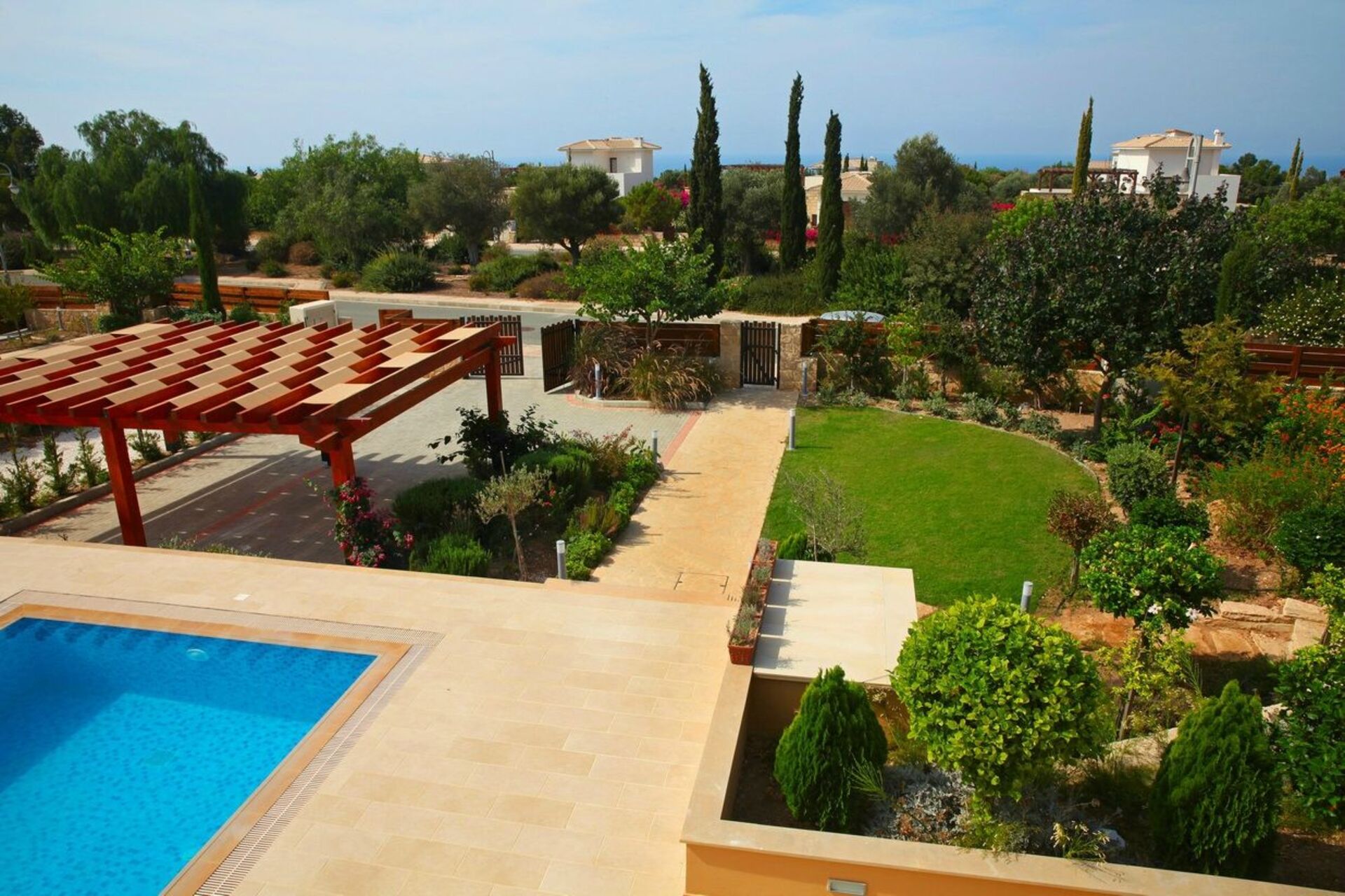Luxuriöses Wohnen mit malerischer Ruhe im Freien, Paphos Villa 1487