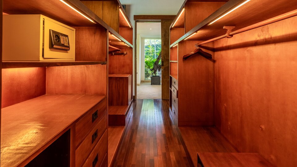 Rent Your Own 5 Star Private Villa in Seminyak, Bali Villa 2246
