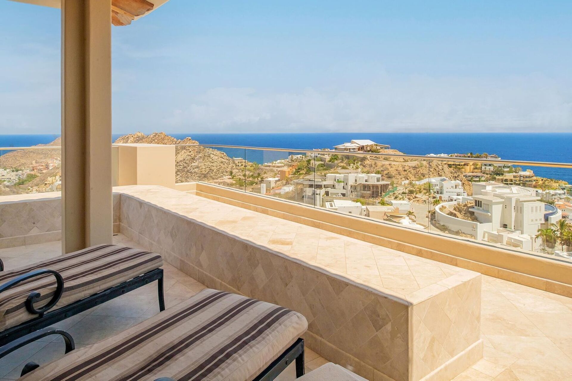 Erleben Sie eine unvergleichliche Luxusvilla in Cabo San Lucas, Villa 1053