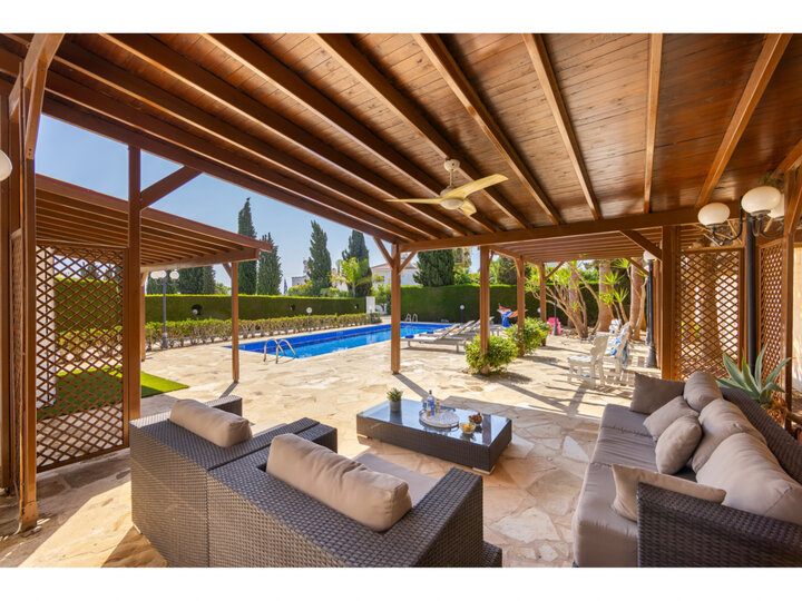 5 Star Villa Holidays ist stolz, die Protaras Villa 1720 präsentieren zu dürfen