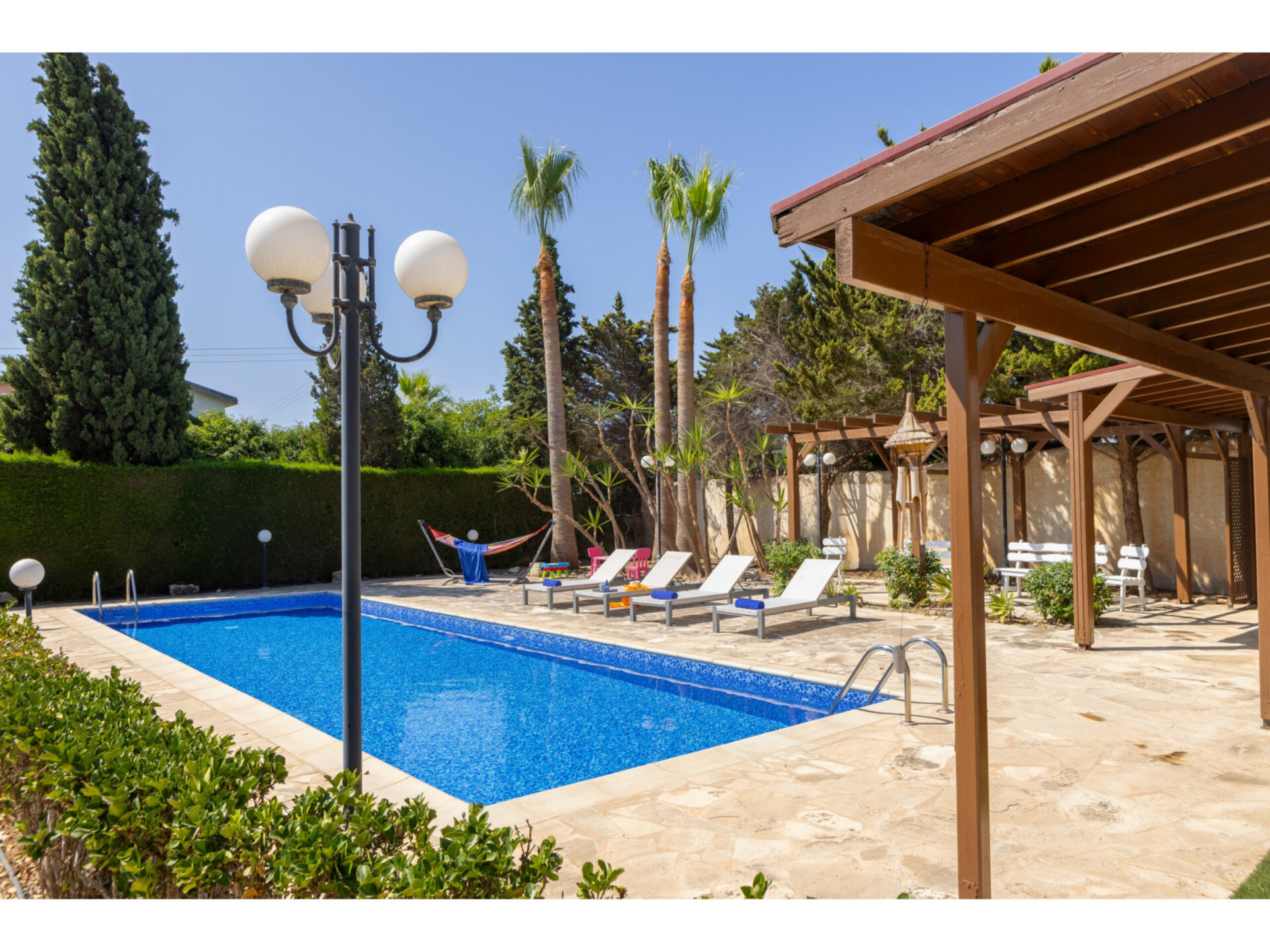 5 Star Villa Holidays ist stolz, die Protaras Villa 1720 präsentieren zu dürfen