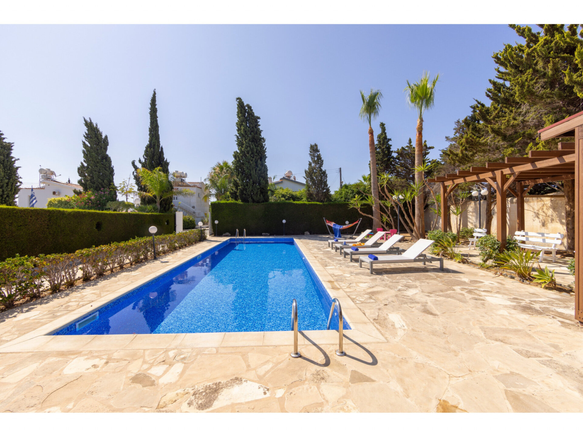 5 Star Villa Holidays ist stolz, die Protaras Villa 1720 präsentieren zu dürfen
