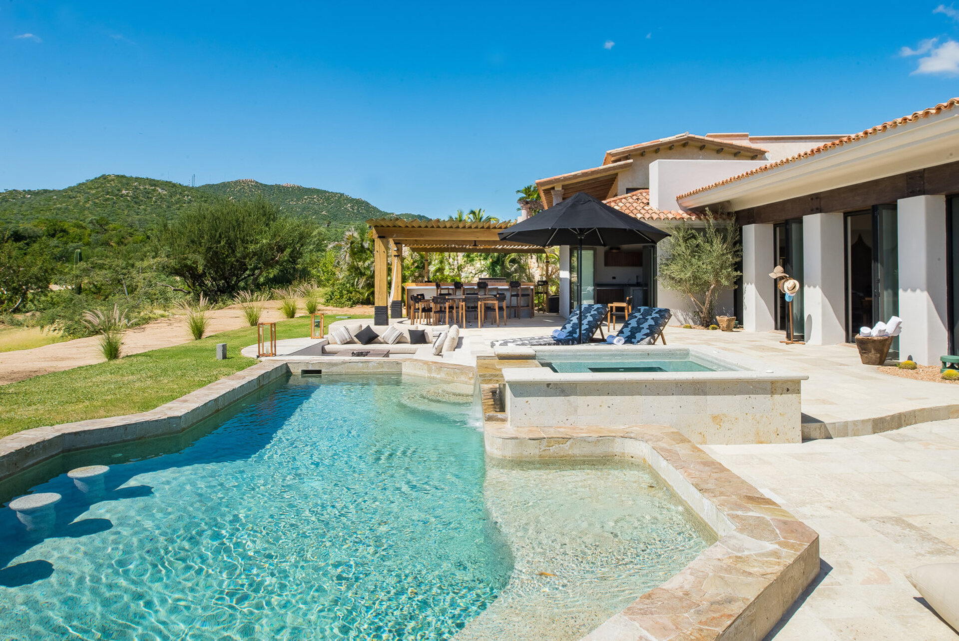 Entfliehen Sie ins Paradies in der Cabo San Lucas Villa 1049: Ihr luxuriöser Rückzugsort