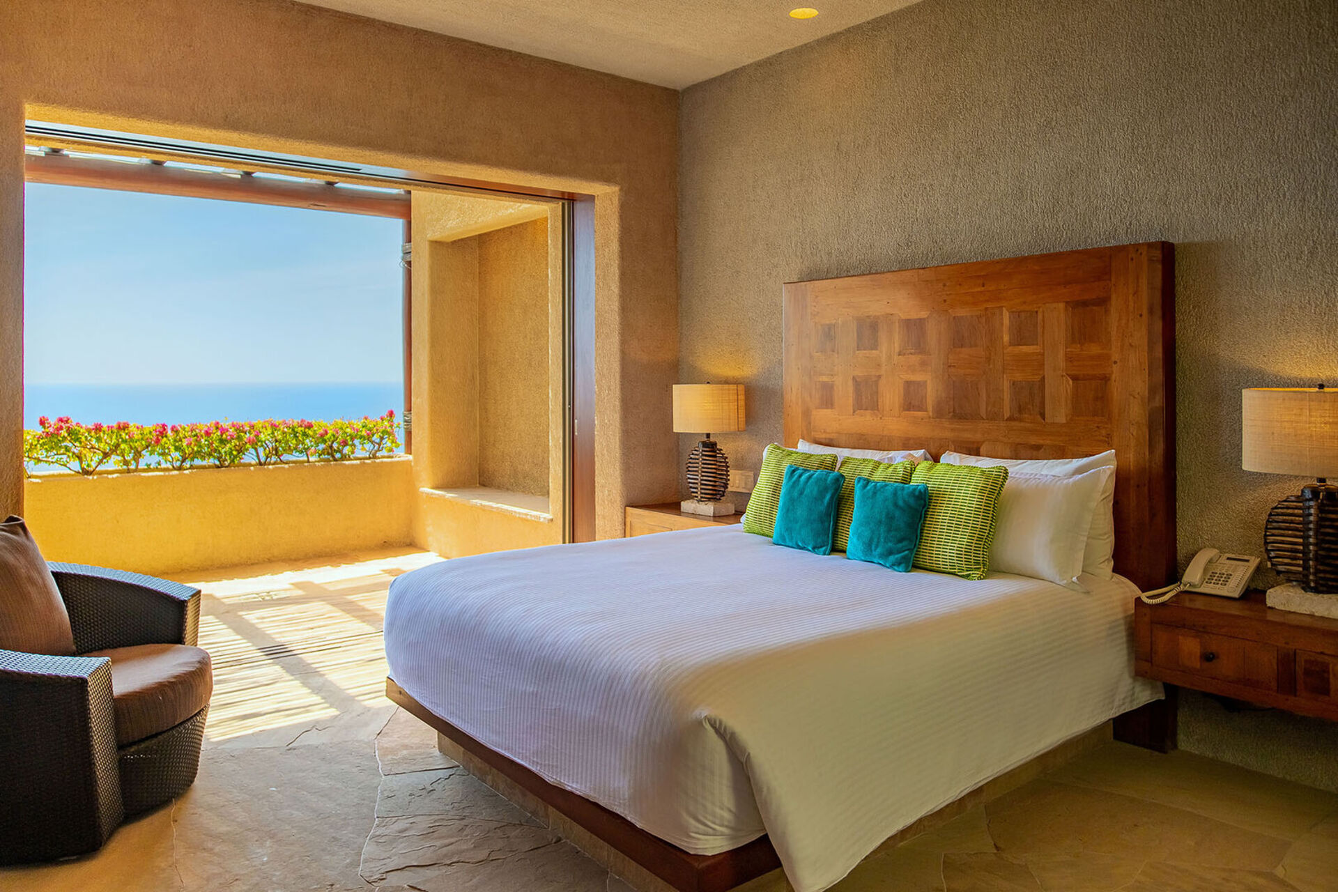 Ultimativer Luxus und unvergessliche Ausblicke erwarten Sie in der Cabo San Lucas Villa 1053
