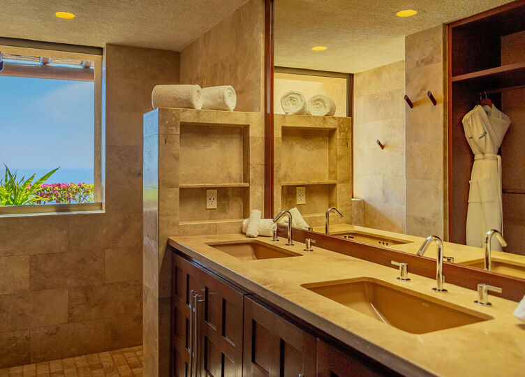 Ultimativer Luxus und unvergessliche Ausblicke erwarten Sie in der Cabo San Lucas Villa 1053