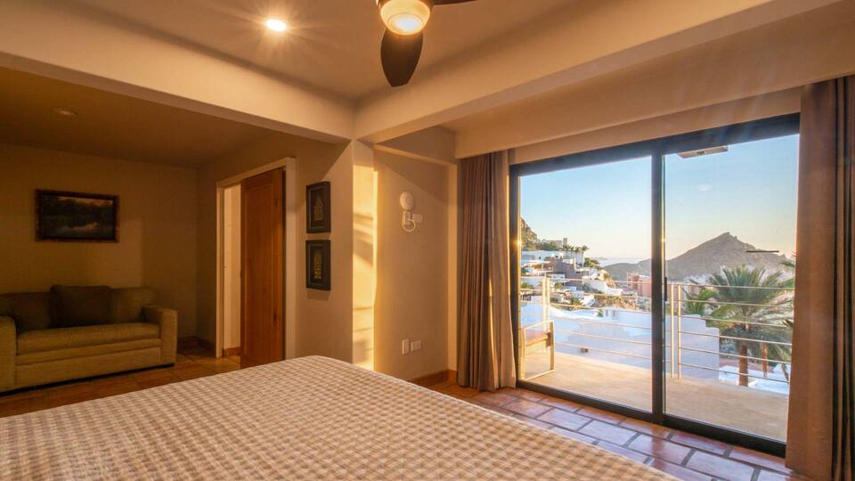 Luxuriöse 5-stöckige Cabo San Lucas Villa 1054 mit atemberaubender Aussicht