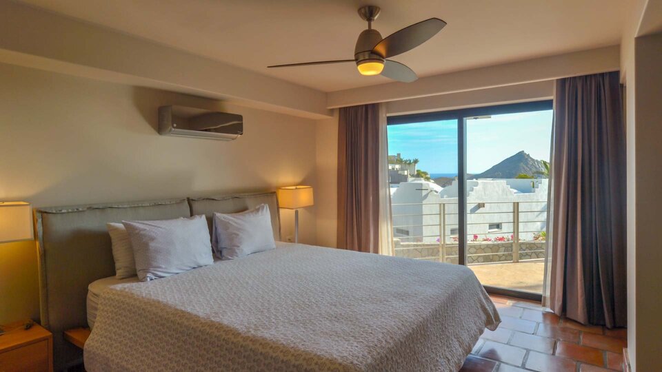 Luxuriöse 5-stöckige Cabo San Lucas Villa 1054 mit atemberaubender Aussicht