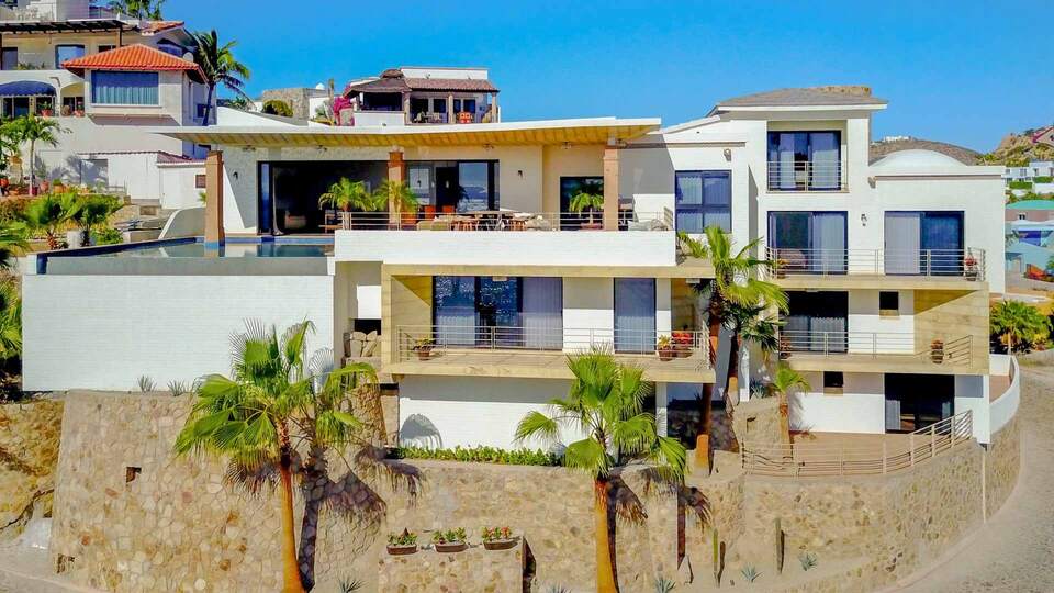 Luxuriöse 5-stöckige Cabo San Lucas Villa 1054 mit atemberaubender Aussicht