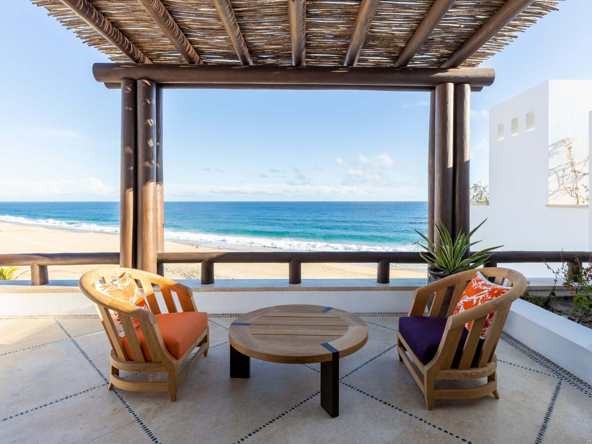 Erleben Sie unvergleichlichen Luxus in der Cabo San Lucas Villa 1055