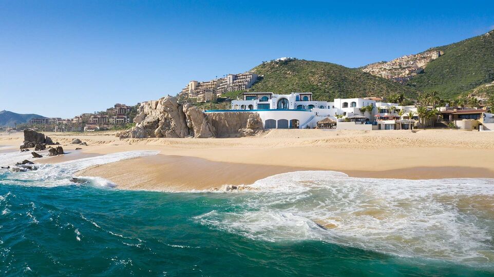 Erleben Sie unvergleichlichen Luxus in der Cabo San Lucas Villa 1055