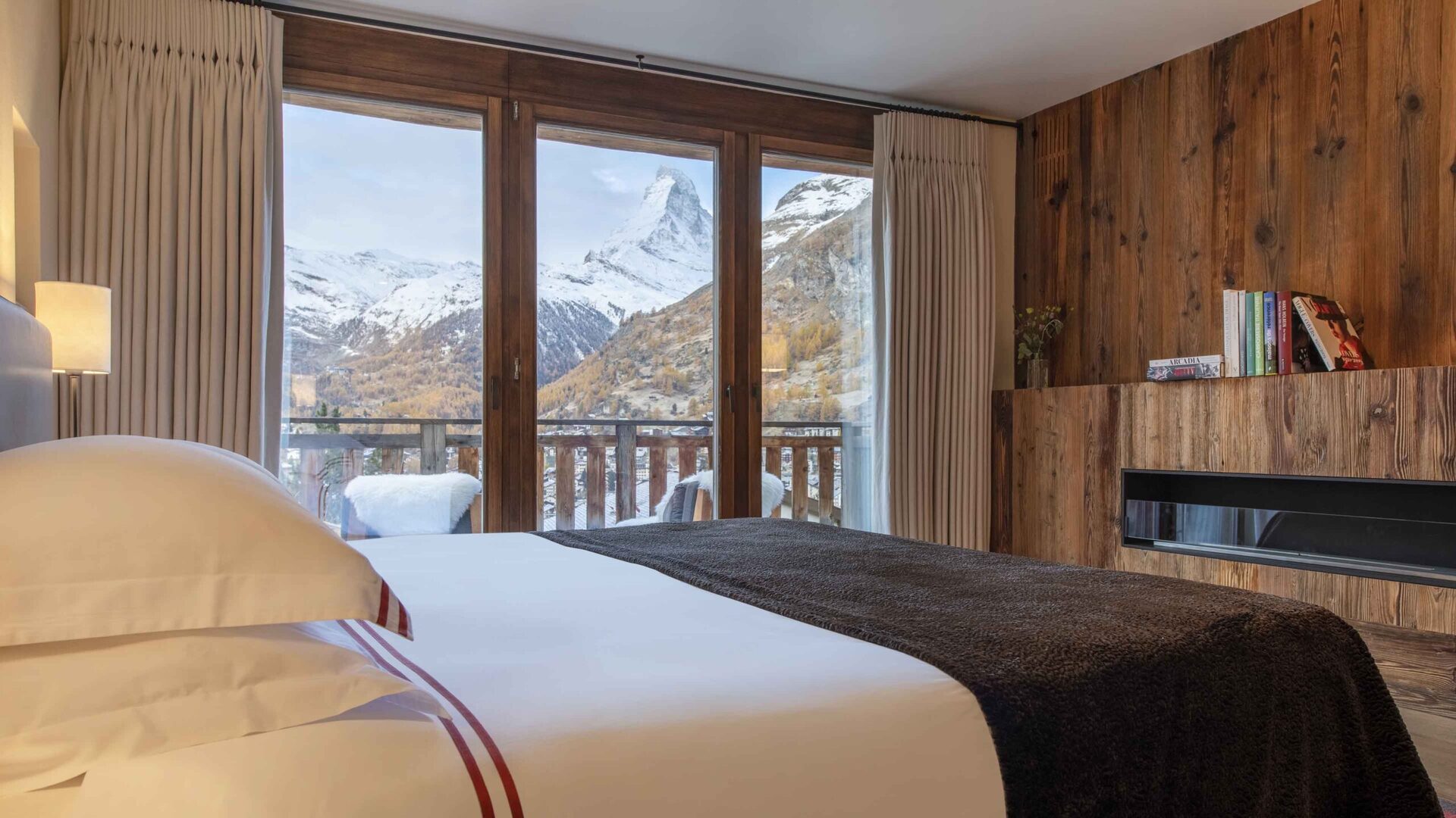 Unübertroffener Luxus und atemberaubende Alpenaussicht, Walliser Chalet 1401