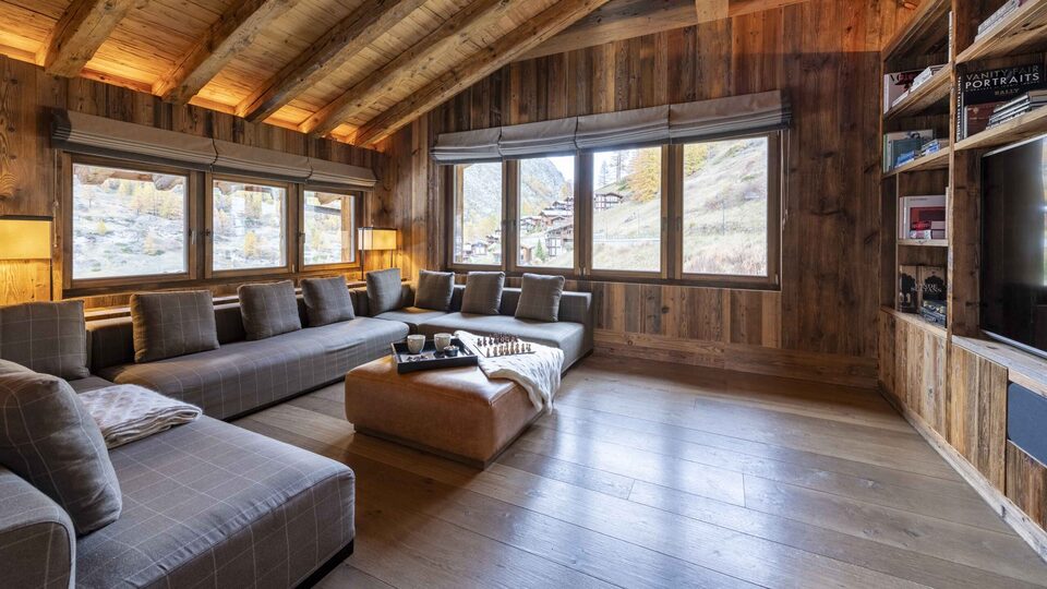 Unübertroffener Luxus und atemberaubende Alpenaussicht, Walliser Chalet 1401