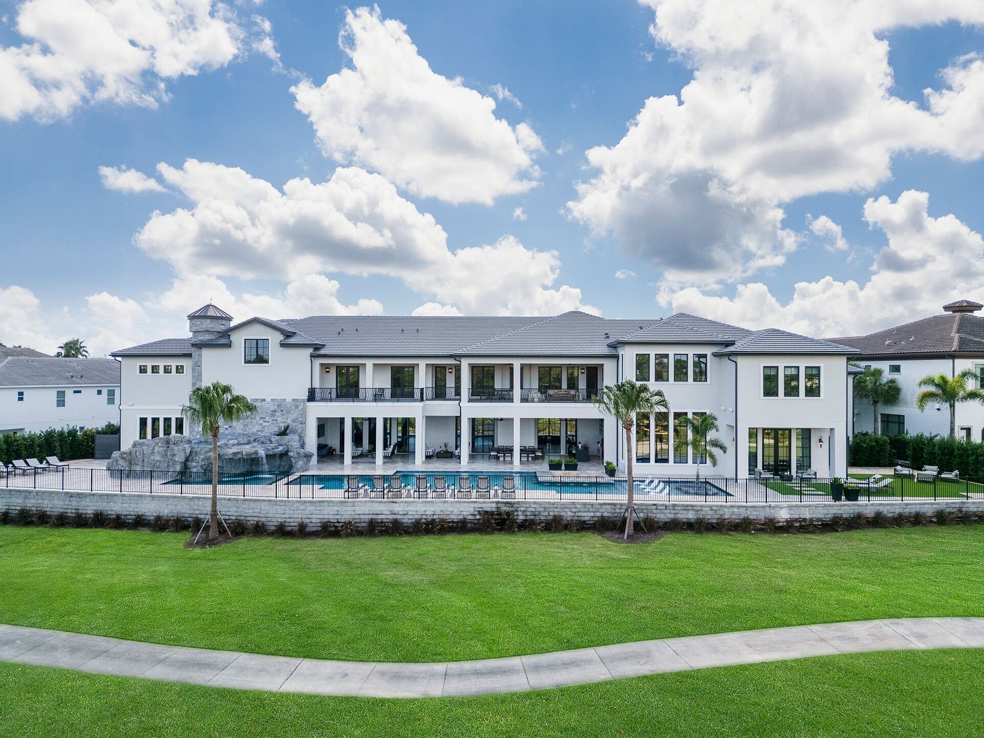 Luxuriöses Herrenhaus mit 15 Schlafzimmern in Orlando, 6515