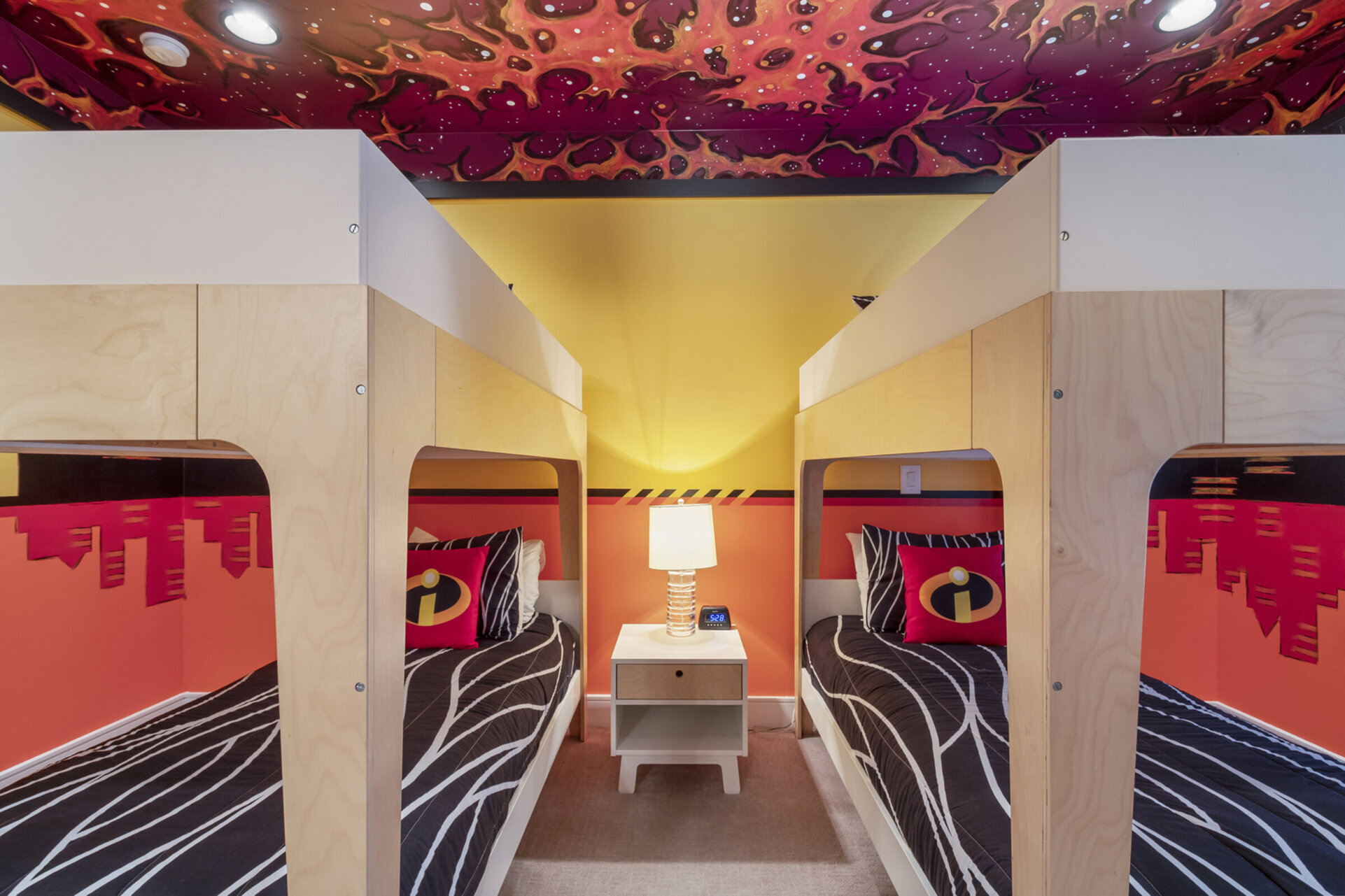 With 2 twin/twin bunks for up to 4 guests