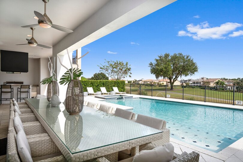 Enjoy al fresco dining underneath the covered lanai
