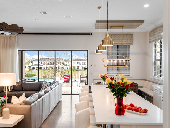 Modernes Juwel mit 6 Schlafzimmern in Orlando, 6543