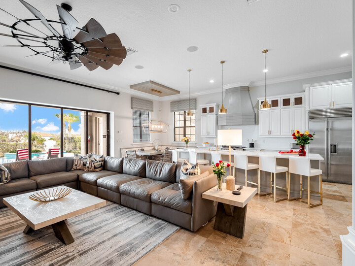 Modernes Juwel mit 6 Schlafzimmern in Orlando, 6543