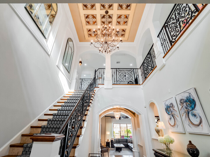 Modernes Juwel mit 6 Schlafzimmern in Orlando, 6543