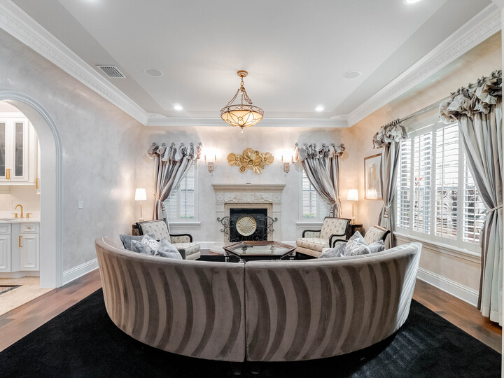 Modernes Juwel mit 6 Schlafzimmern in Orlando, 6543