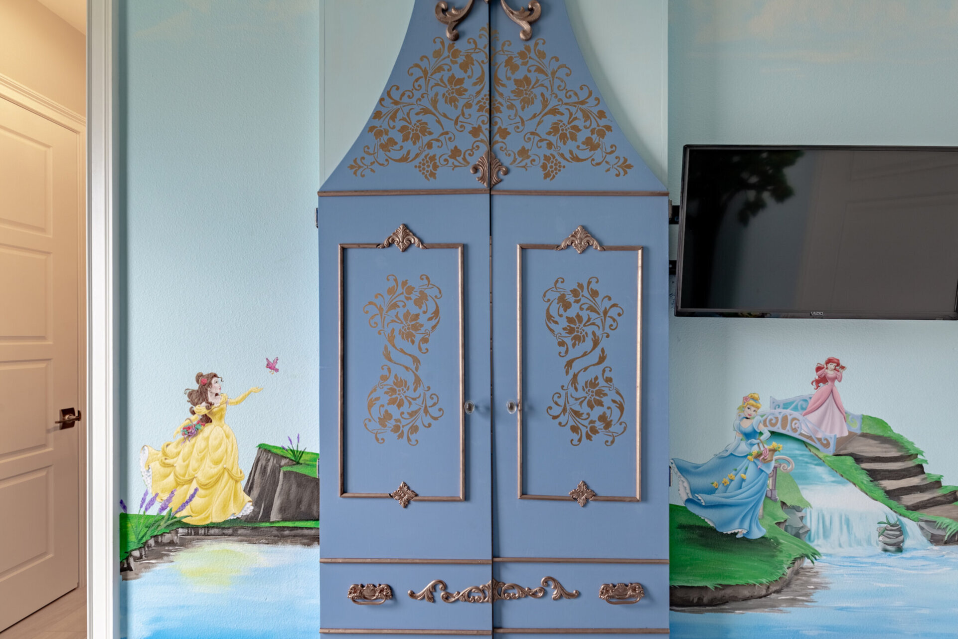 Royal sized dresser and TV