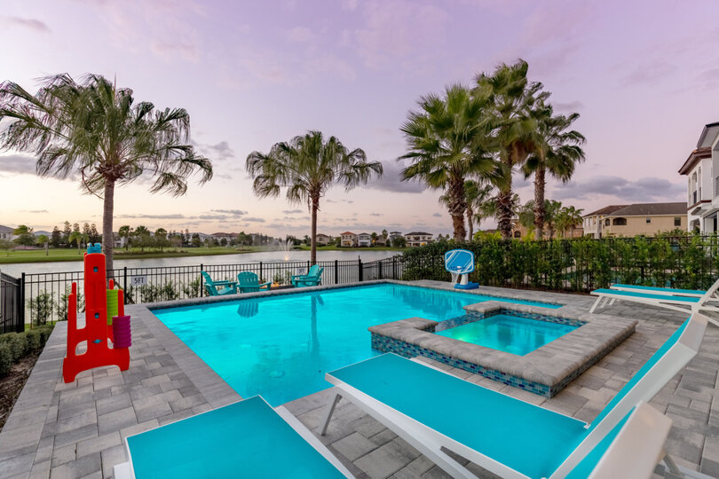 Elegante Oase mit 6 Schlafzimmern in Orlando, 6570