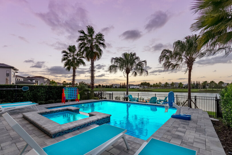 Elegante Oase mit 6 Schlafzimmern in Orlando, 6570