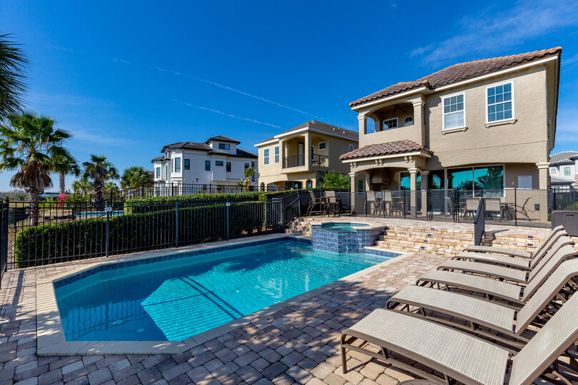 Orlando Bliss: Villa mit 5 Schlafzimmern, 6572