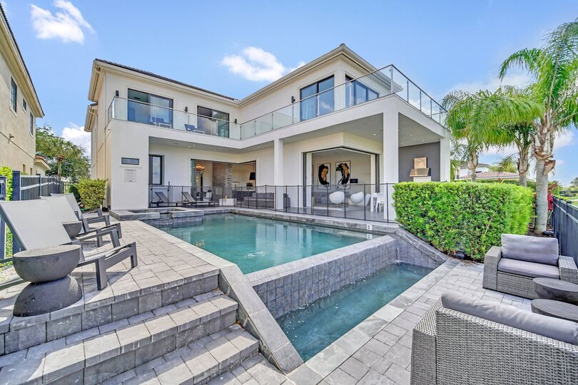 Attraktive Villa mit 6 Schlafzimmern in Orlando, 6589