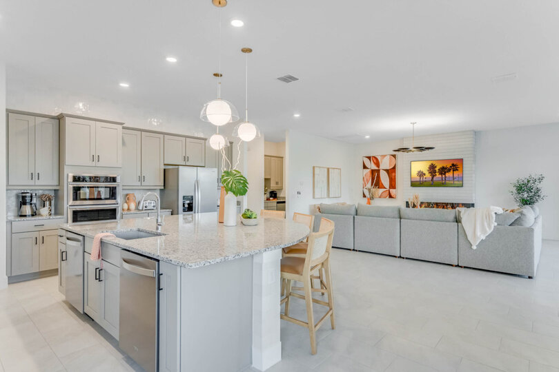 Luxuriöse Villa mit 10 Schlafzimmern in Orlando Oasis, 6602