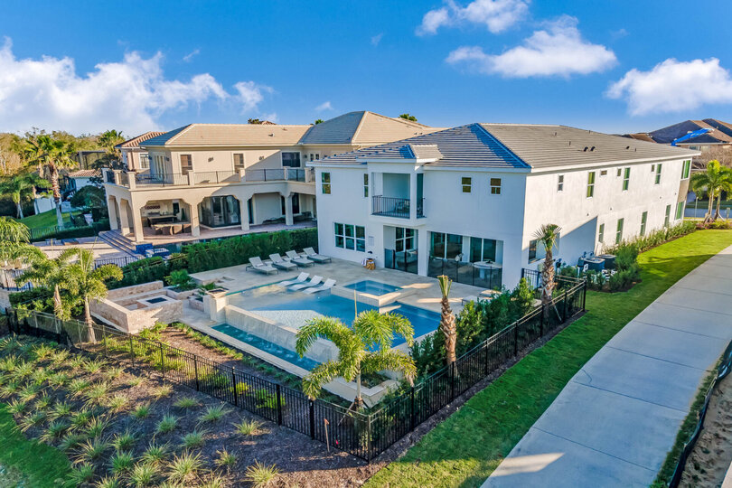 Luxuriöse Villa mit 10 Schlafzimmern in Orlando Oasis, 6602