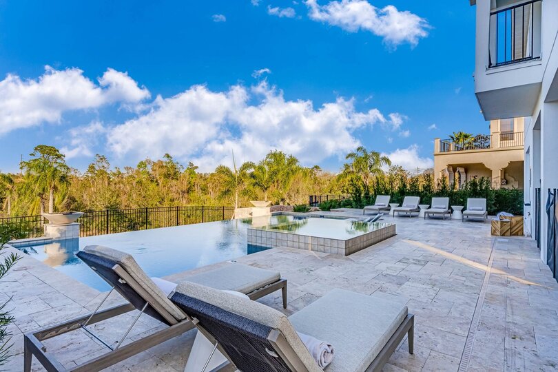 Luxuriöse Villa mit 10 Schlafzimmern in Orlando Oasis, 6602