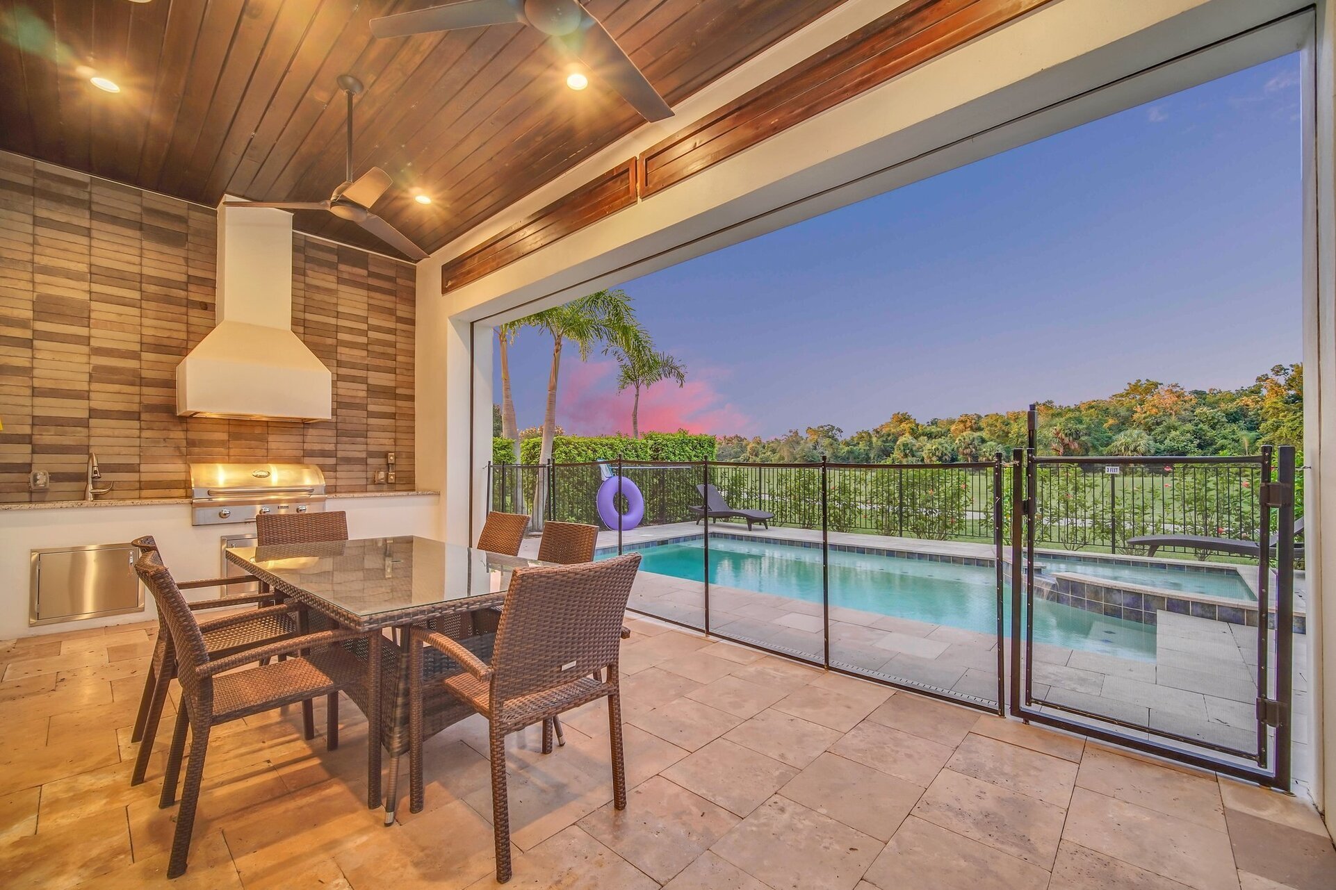 Elegante Oase: 5-Bett-Villa in Orlando, 6633